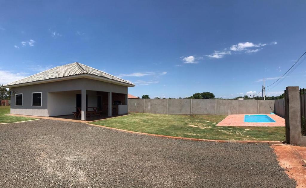  Chácara com piscina