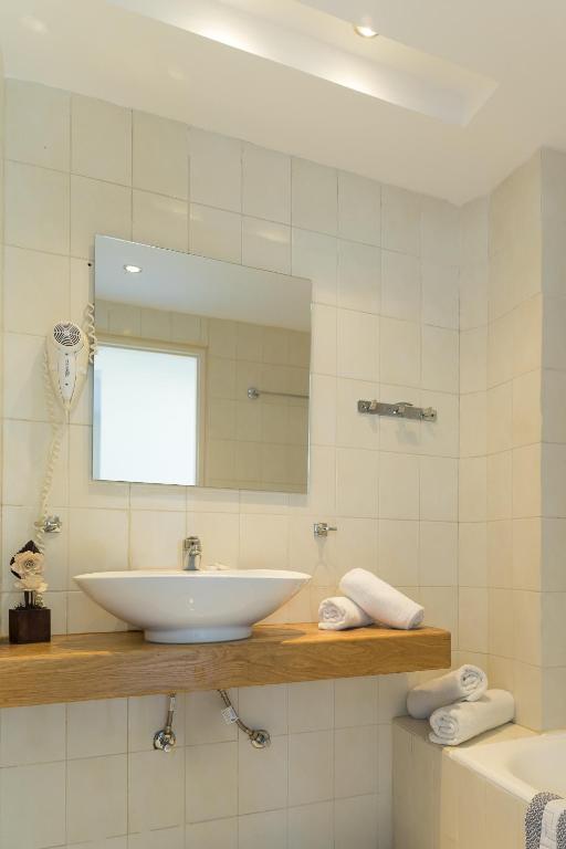City Center Hotel - Klassieke Kamer Onderste Verdieping