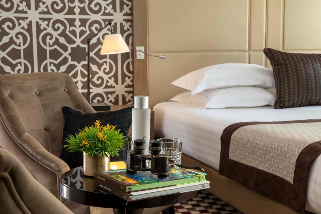 Hotel Phileas Lazare & Spa - Opera - Resim 8