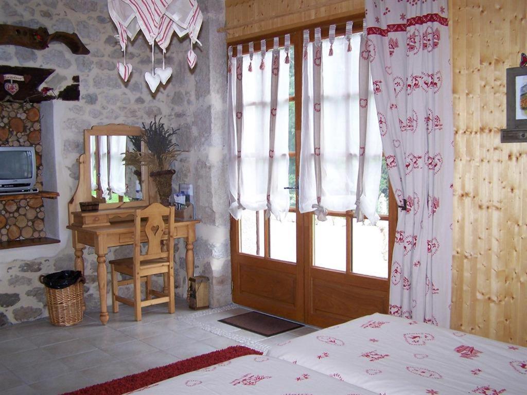 Les Grands Champs - Double Or Twin Room