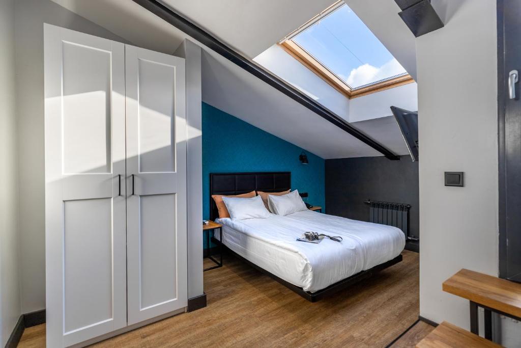 The Faces Petrogradskaya - отзывы и видео