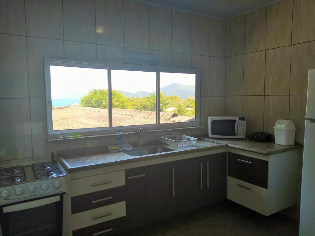  Cobertura na Enseada a 80 m da areia