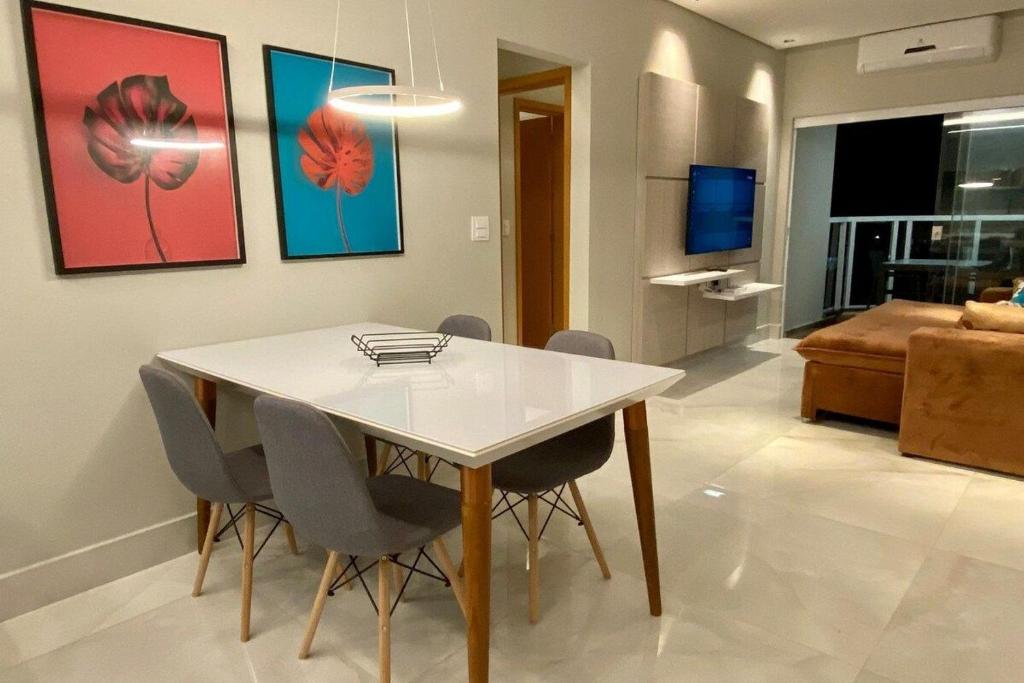  Apto Luxo C/ Vista Mar no Centro de Ubatuba