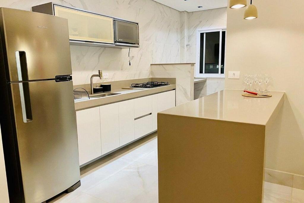  Apto Luxo C/ Vista Mar no Centro de Ubatuba