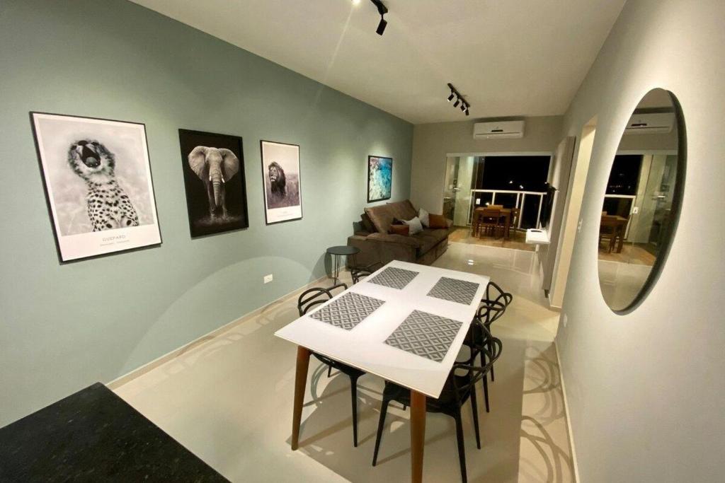  Belíssimo Apartamento no Centro de Ubatuba