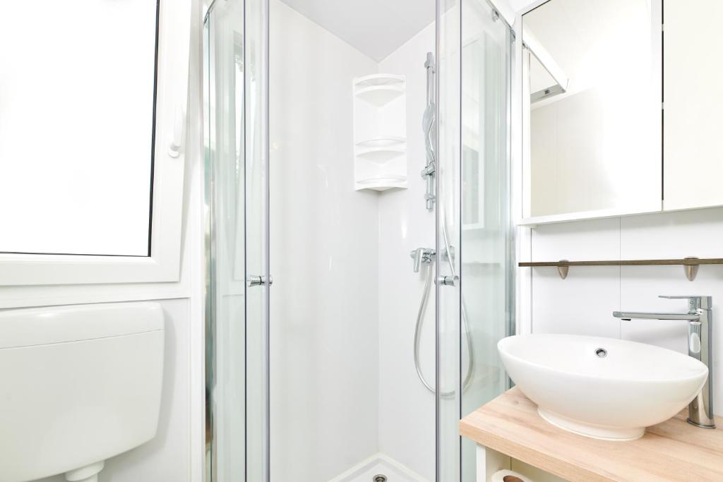 Koupelna v ubytování Camping Stella Maris Mobile Homes