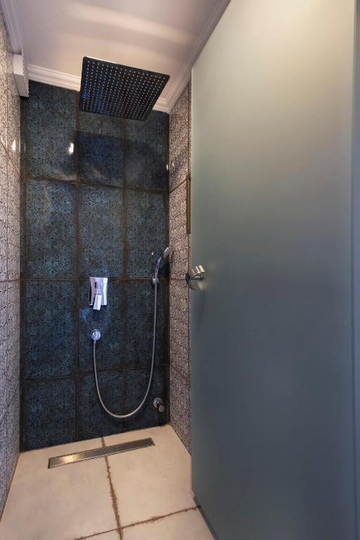 Koupelna v ubytování Ece Marina Suites