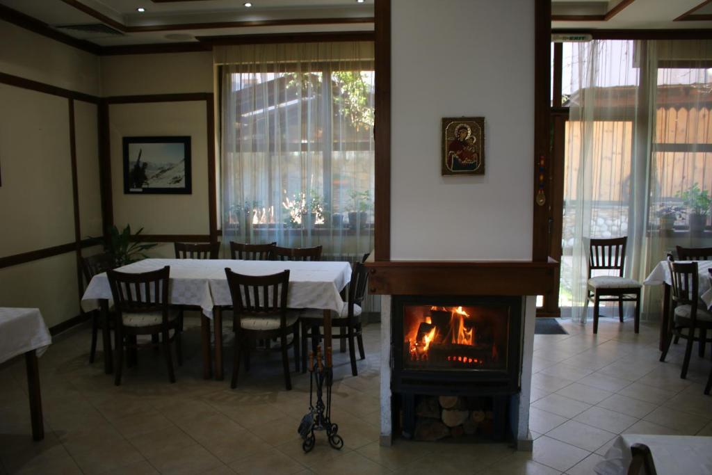 Restaurace v ubytování Kralev Dvor Hotel