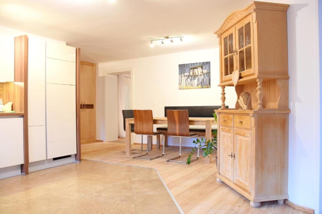 Kuchyň nebo kuchyňský kout v ubytování Ferienwohnung Heideggerhof
