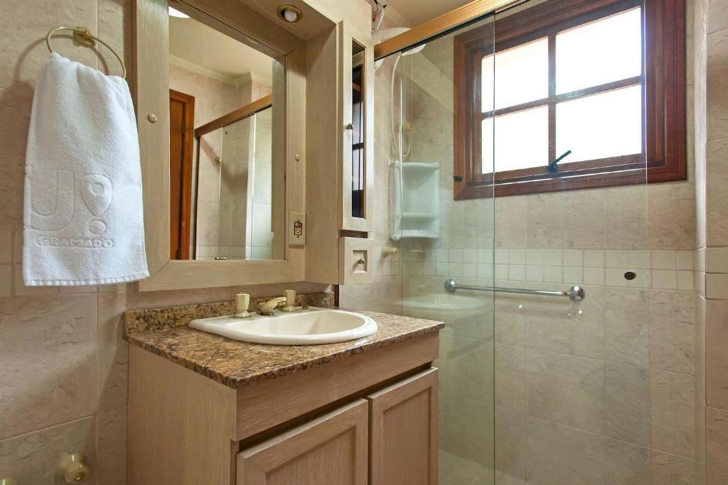  Alto da Colina 103 - 2 suítes junto à Rua Torta Praça das Etnias