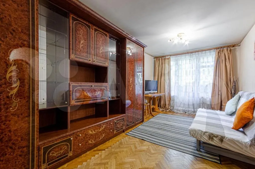 ?????????? ???????? ? 5 ??????? ?????? ?? ?. ????????, Moscova, Rusia