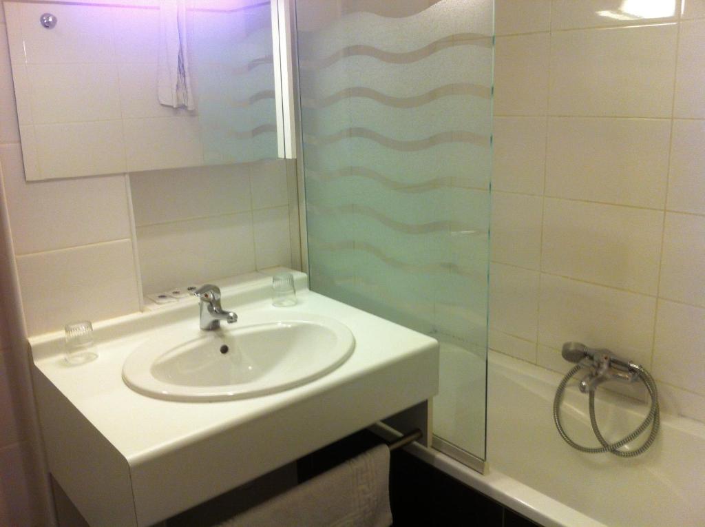 Hôtel du Sud Vieux Port - Resim 41