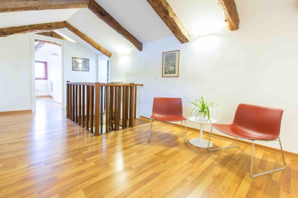 Część wypoczynkowa w obiekcie CA GRIMANI private terrace