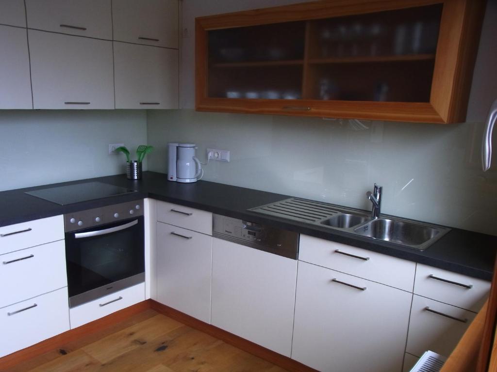 Kuchyň nebo kuchyňský kout v ubytování Ferienwohnung Siloblick