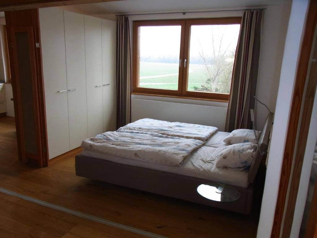 Postel nebo postele na pokoji v ubytování Ferienwohnung Siloblick