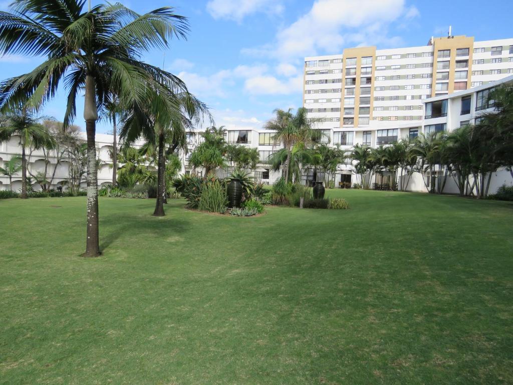 Zahrada ubytování Breakers Resort 130 Umhlanga Beachfront