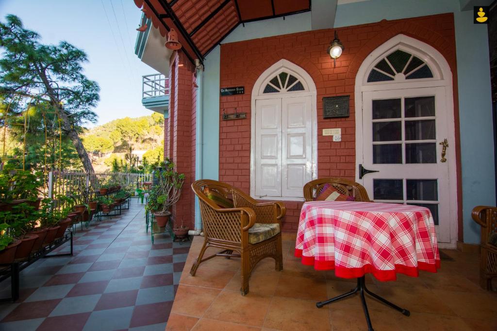 LivingStone 2BHK Villa, Kasauli
