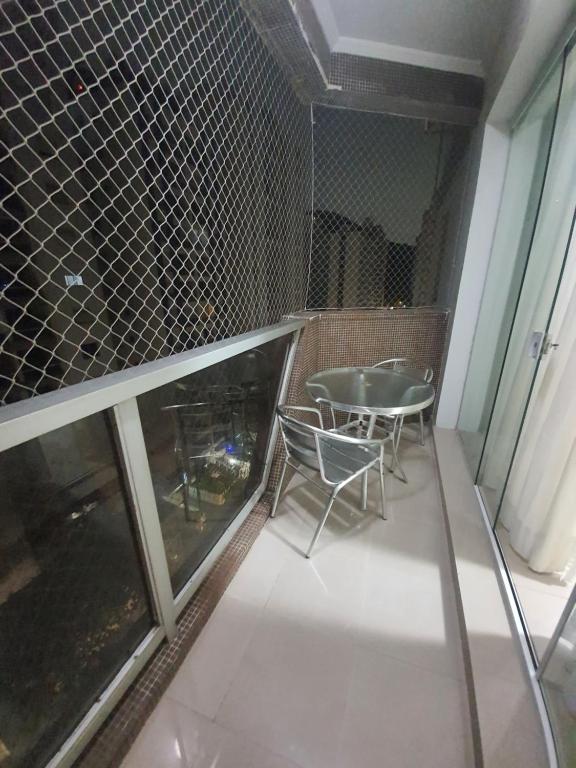  Guarujá apartamento quadra praia amplo