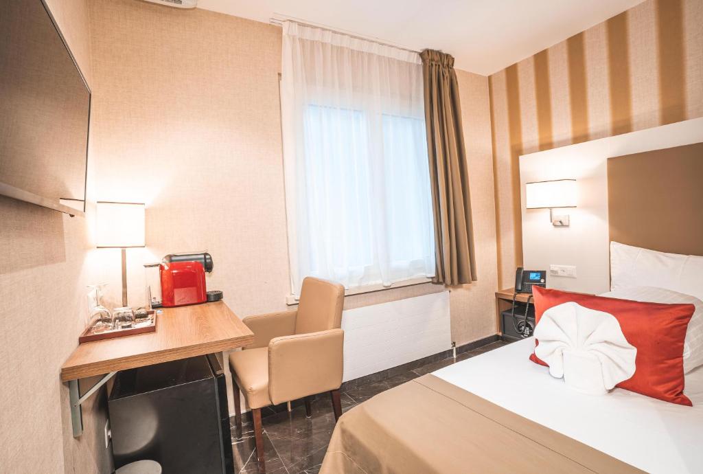 My Home Hotel - Free Parking - Resim 42