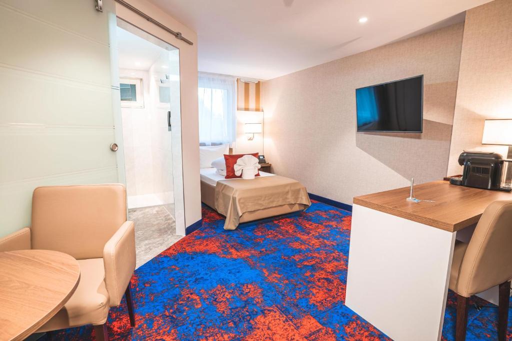 My Home Hotel - Free Parking - Resim 37