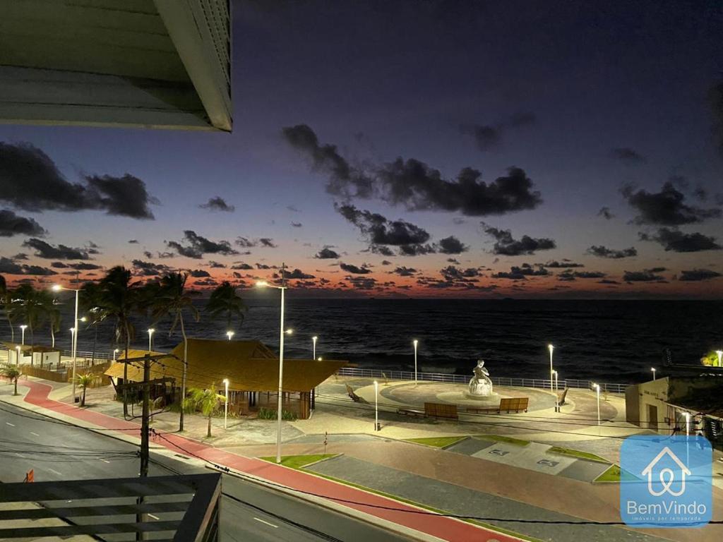  Apartamento Completo e Luxuoso em Amaralina
