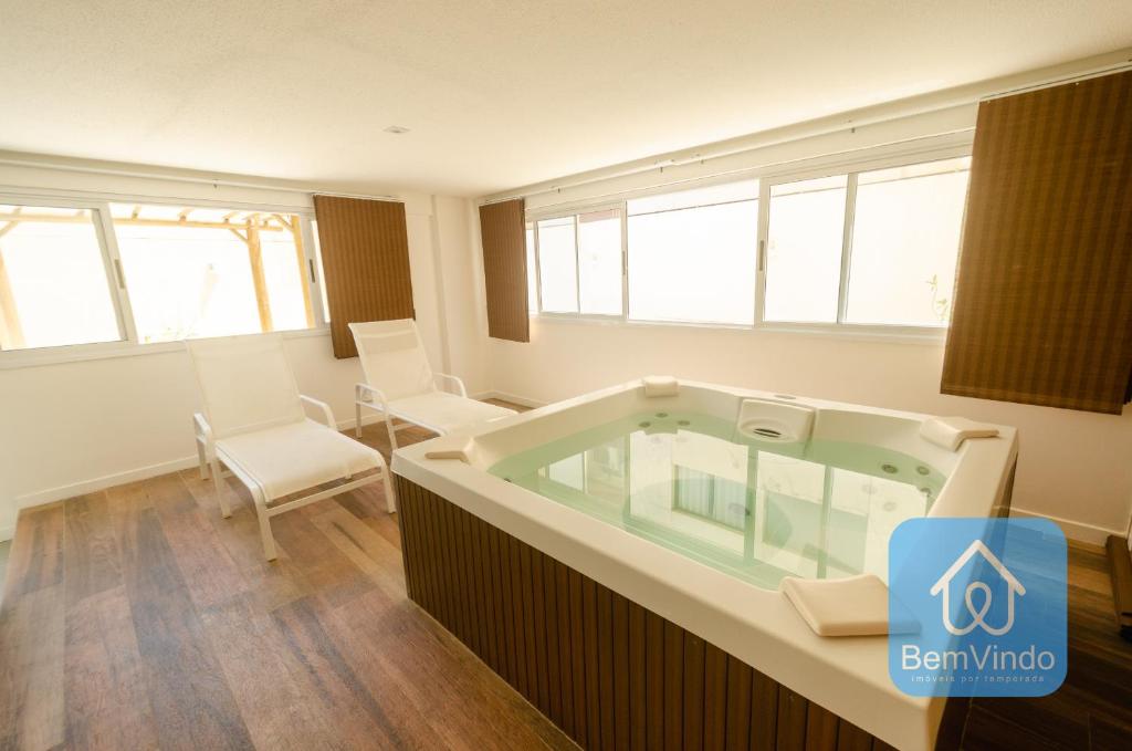  Apartamento Completo e Luxuoso em Amaralina