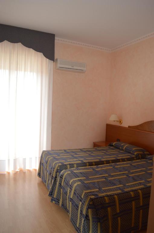 Unico Serrone Palace - Quarto Duplo Ou Twin Económico