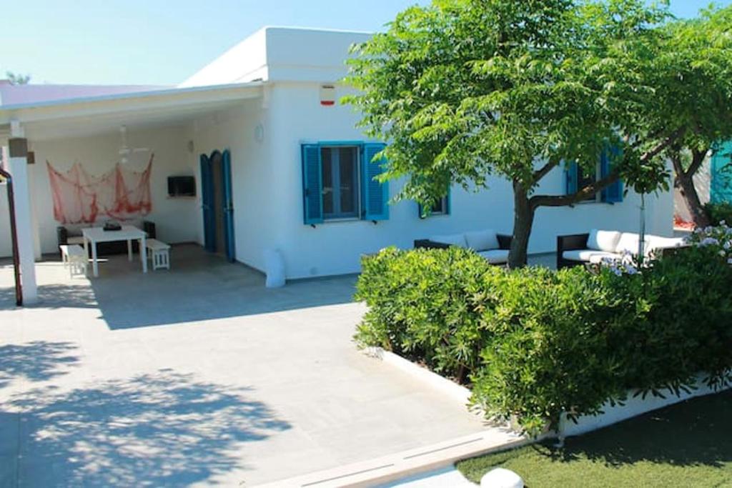 Gallery image of 3 bedrooms house at Monopoli 30 m away from the beach with enclosed garden and wifi in Monopoli