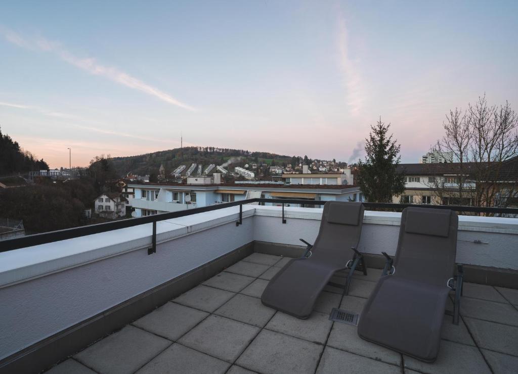 Nespecifikovaný výhled na hory nebo výhled na hory při pohledu z hotelu