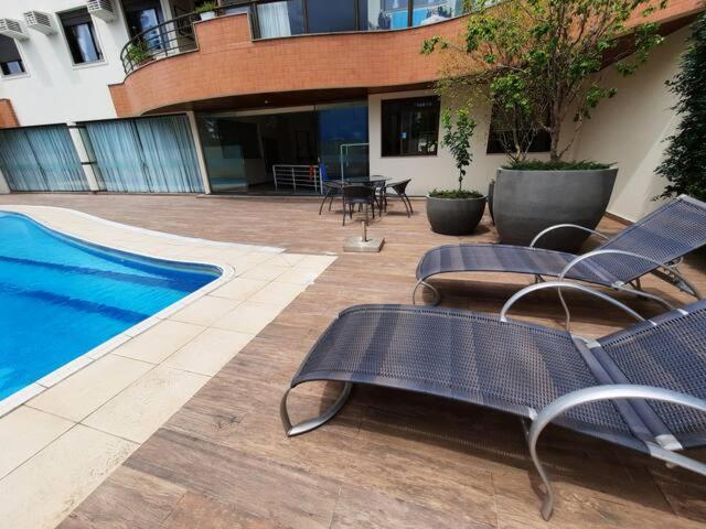 Apartamento Completo e Luxuoso no Sul da Ilha