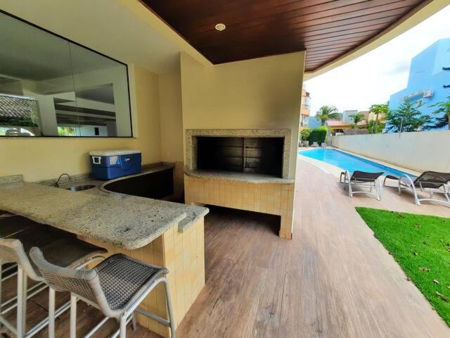  Apartamento Completo e Luxuoso no Sul da Ilha