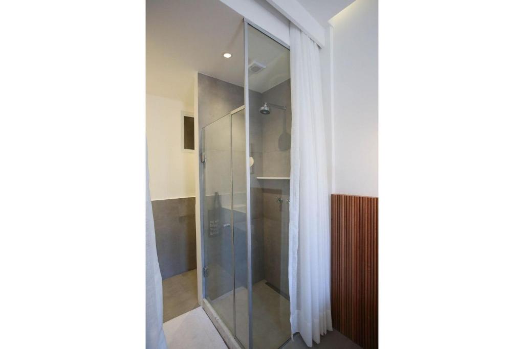  Design Studio Atlântica Praia de Copacabana