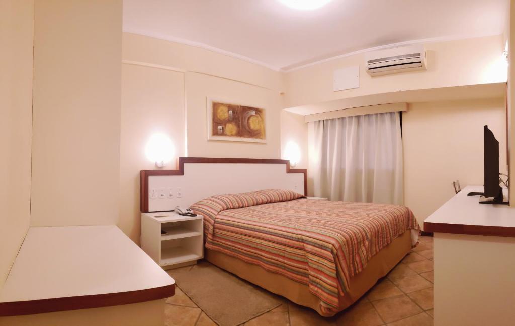  Lord Plaza Hotel