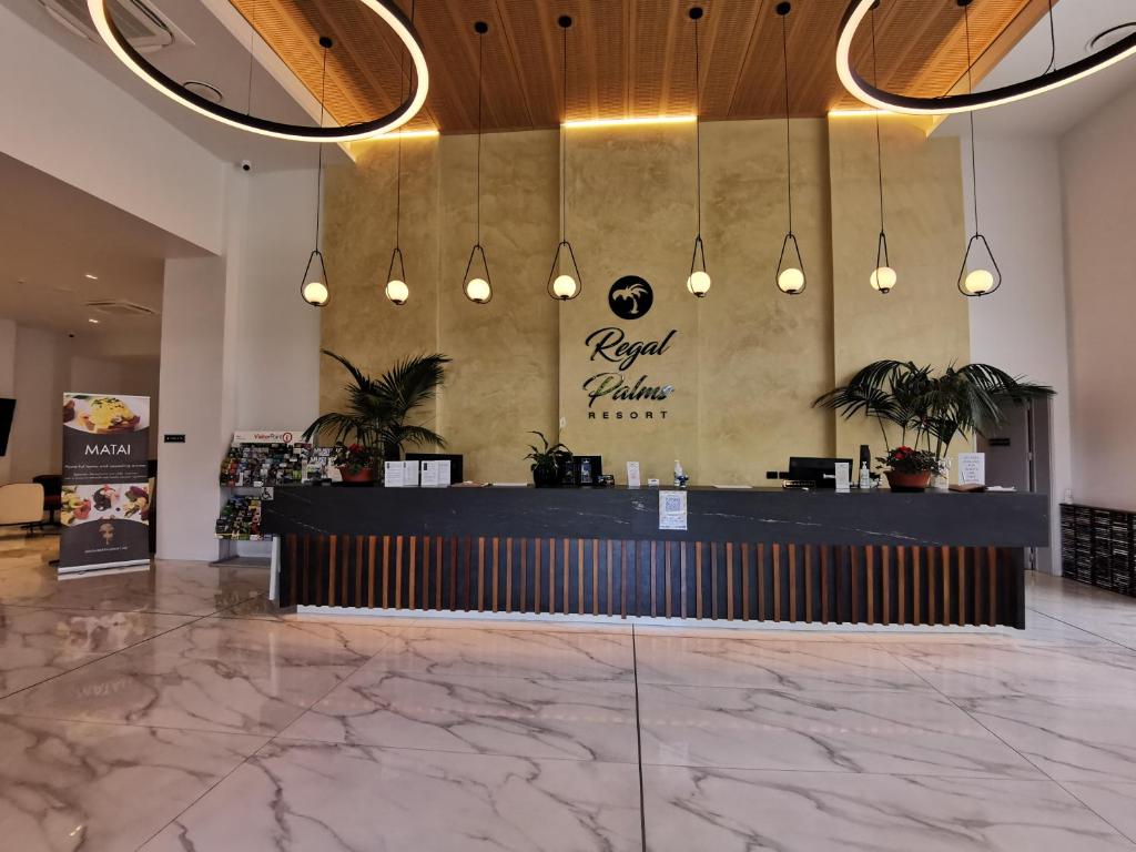 Vstupní hala nebo recepce v ubytování Regal Palms Resort
