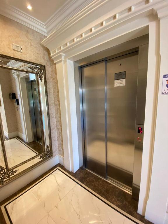  Apartamento Alto Padrão Estilo Louis XV próximo a praia