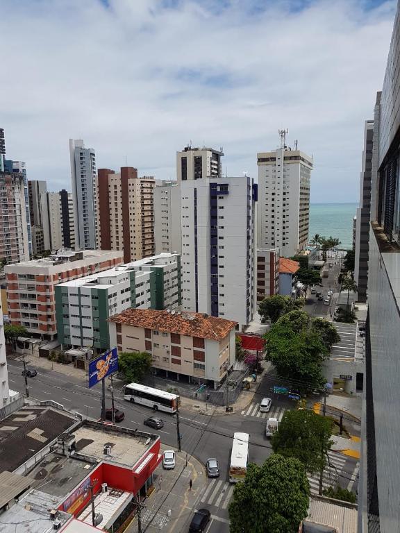  Cobertura a 1 quadra da praia
