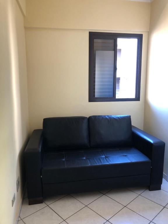  Enseada lindo apartamento com varanda