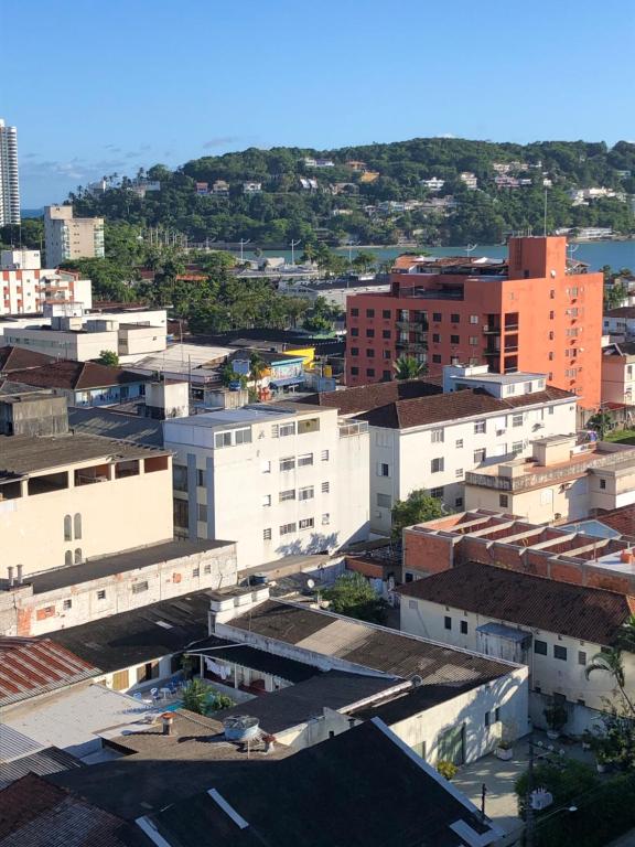  Enseada lindo apartamento com varanda