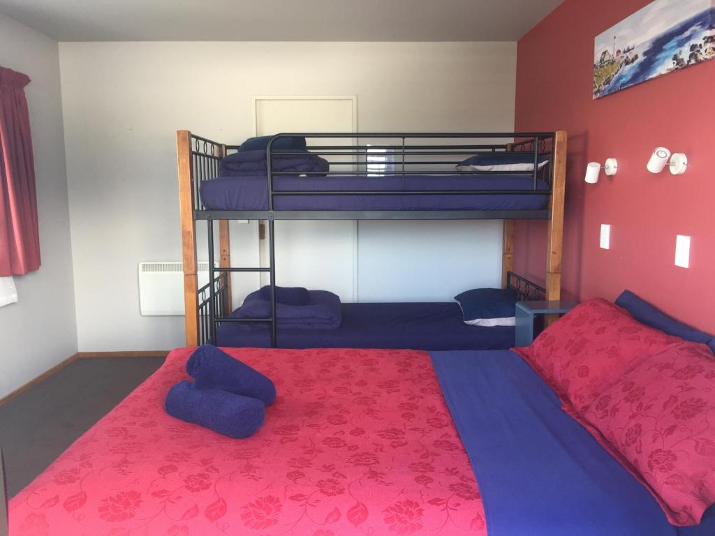 
Private Room with En Suite
