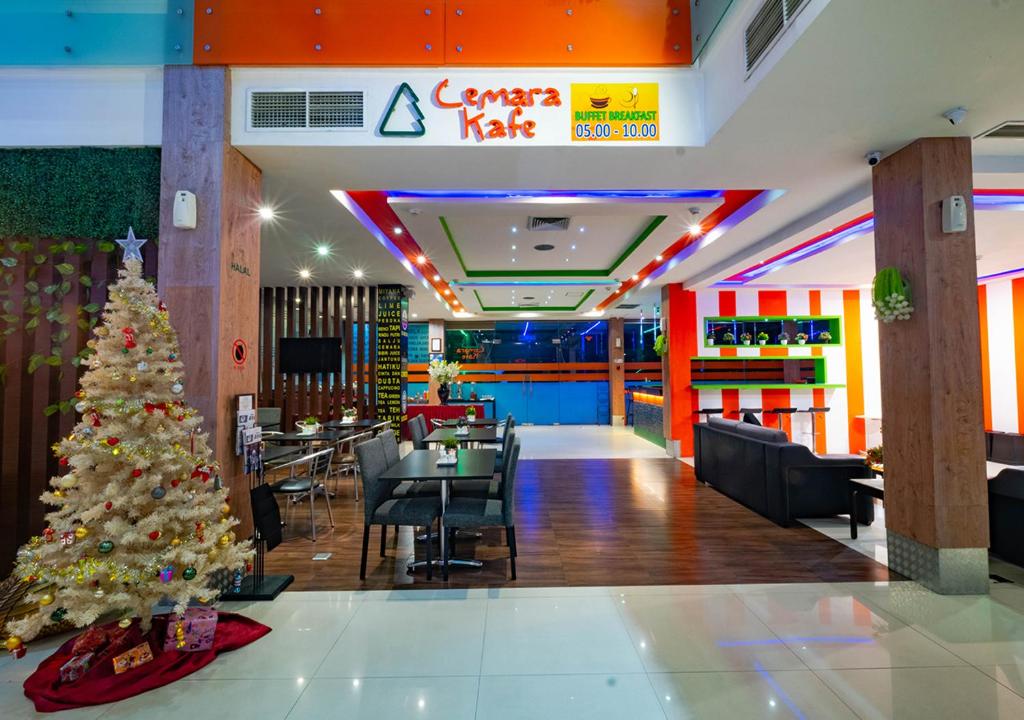 Restaurace v ubytování Miyanna Hotel