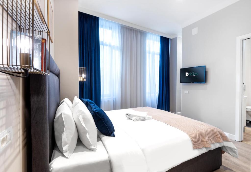 DeGoya Studios Bucharest Old Town - Resim 5