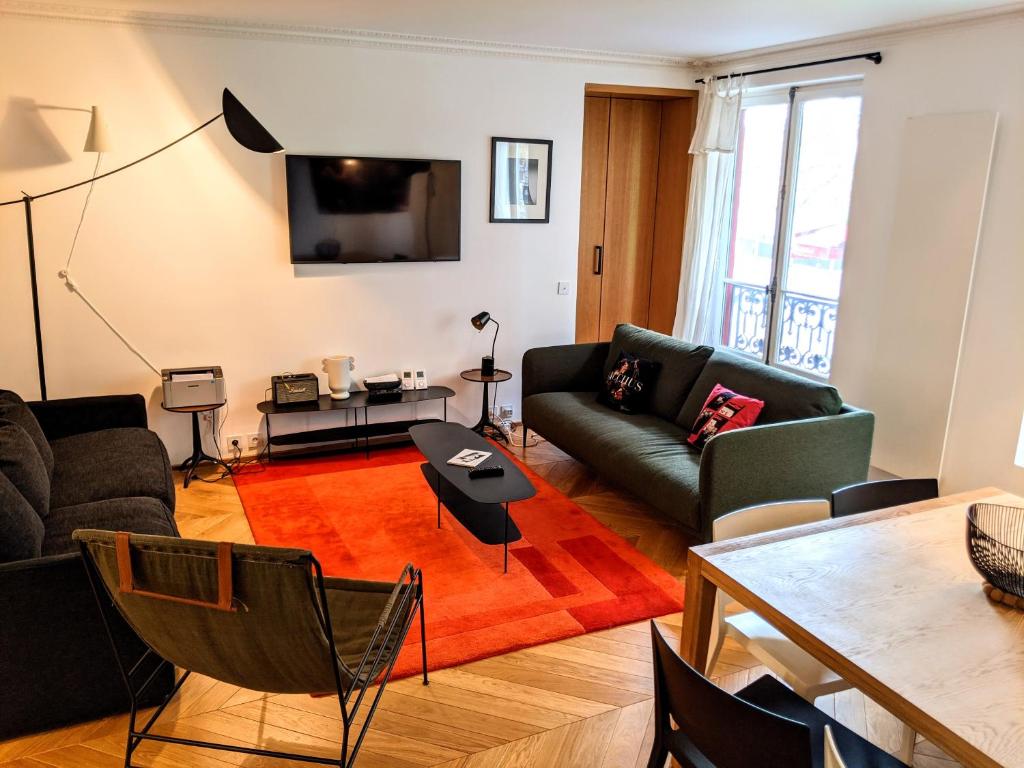 RESIDENCES HARCOURT - Ile Saint Louis - PARIS - 1