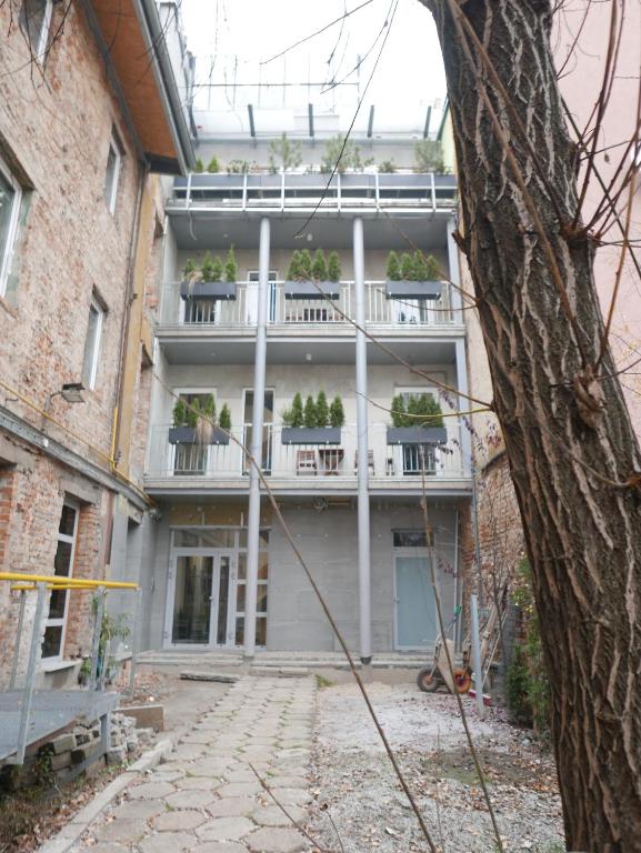 Budova, v ktorej sa apartmán nachádza