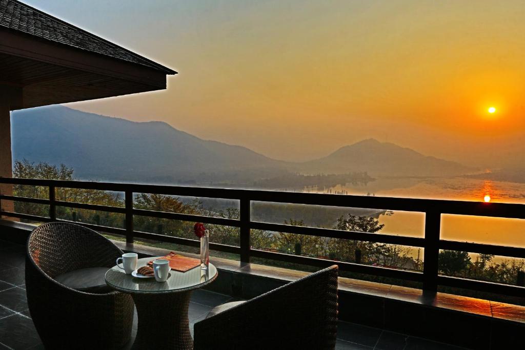Taj Dal View Srinagar - Suite Presidenziale Due Camere Da Letto