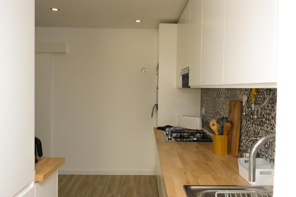 Kuchyň nebo kuchyňský kout v ubytování Love apartment Beco Torto, Cascais