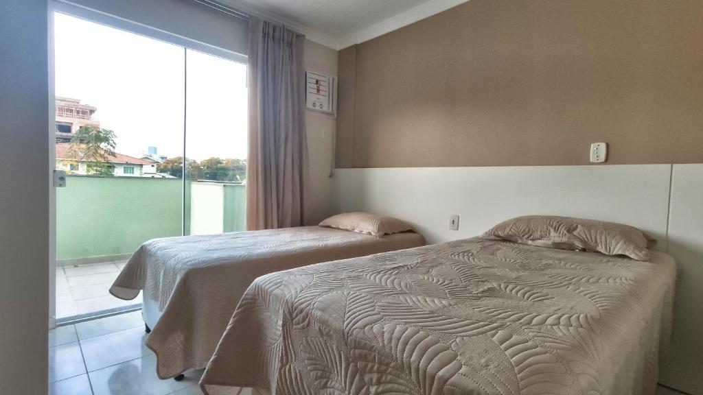  Excelente Apartamento na Praia de Bombinhas.