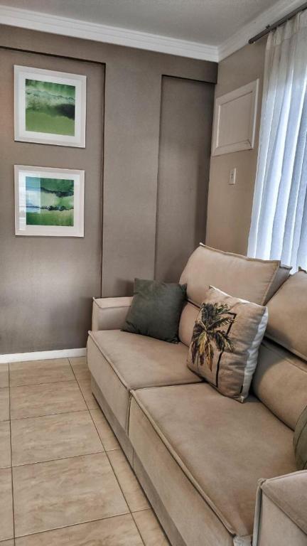  Excelente Apartamento na Praia de Bombinhas.