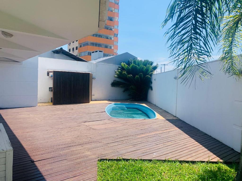  Reveillon com Piscina na Praia Grande