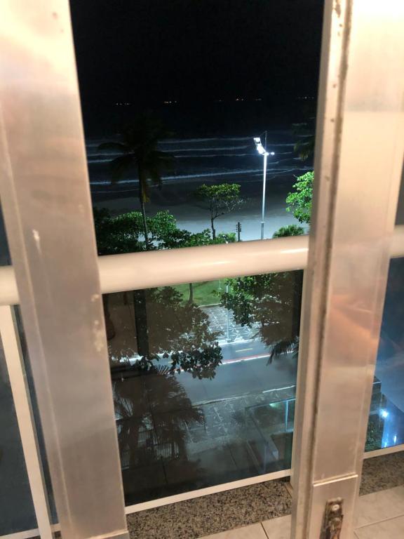  Apartamento pé na areia