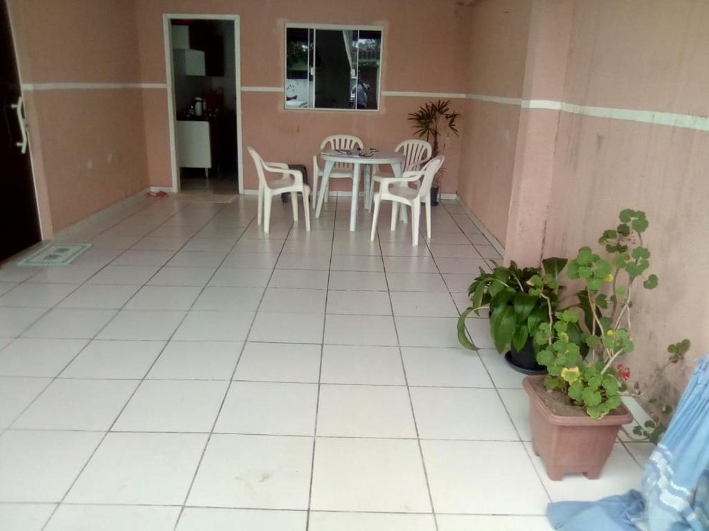  Casa de ( PRAIA CAIOBA )